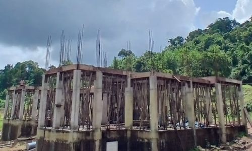 Villa construction showing concrete columns and structural formwork